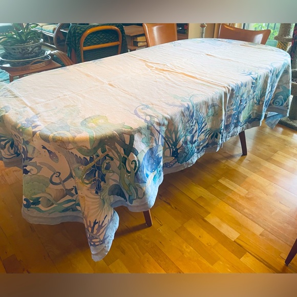 Oblong Linen Tortuga Tablecloth - Picture 4 of 9